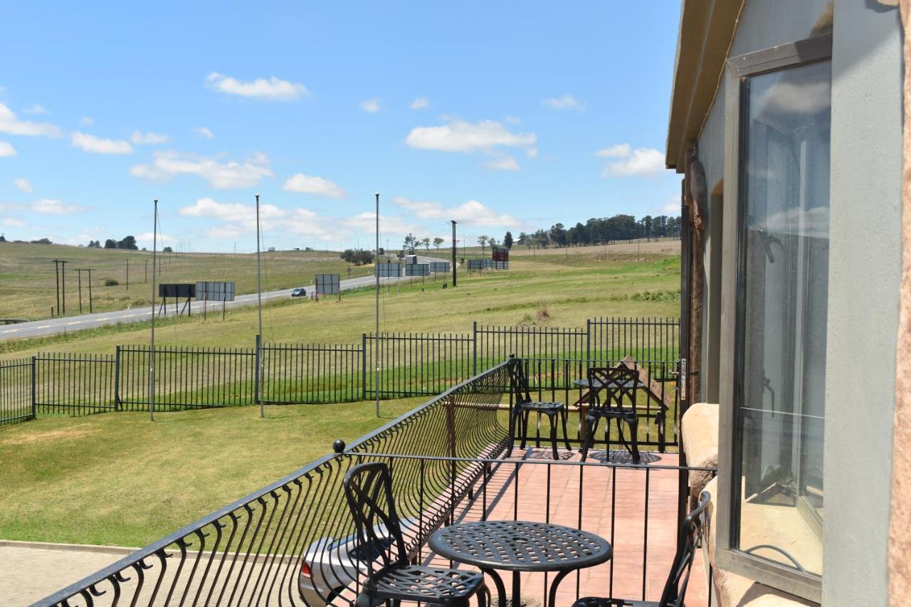 Protea Hotel By Marriott Harrismith Montrose Extérieur photo